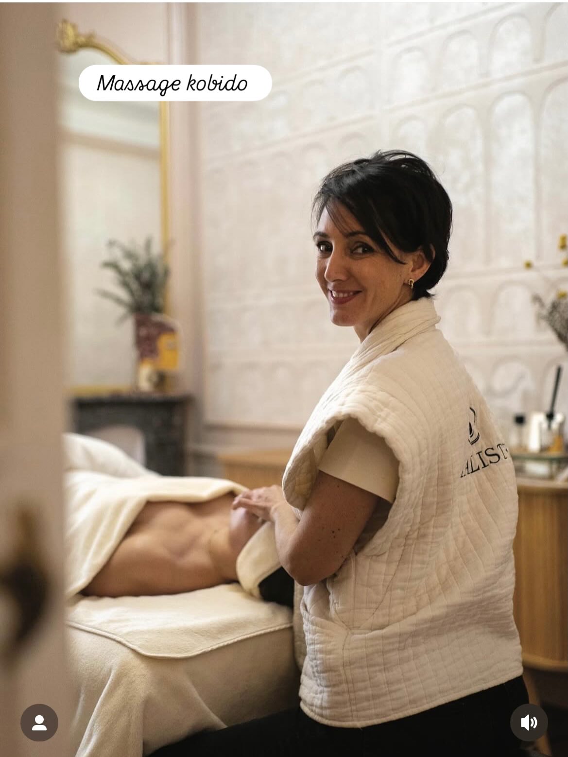 48 <br />
incroyables soins de @delphinelanglois.facialiste à @lbfacialistes , très belle idée de cadeau Noël pour prendre soin de soi et de vos proches la remise du Trophée du Yacht de l année au @yacht_club_de_france pour Daguet 5 dont Thierry est membre d équipage et directeur technique du projet <br />
Une première saison complète pour ce bateau de 54 pieds construit par une équipe qui capitalise l excellence dans différentes disciplines <br />
<br />
visiter #notredamedeparis pour admirer l incroyable travail des artisans français du bâtiment et des métiers d art savourer les délicieuses pâtisseries de chez @mathieuetpauline rue Clerc <br />
<br />
Une soirée inoubliable au @paradislatin pour terminer en dansant <br />
<br />
Quand le savoir faire français est incarné par des personnes authentiques et pleinement engagées dans ce qu elles font, c est si inspirant