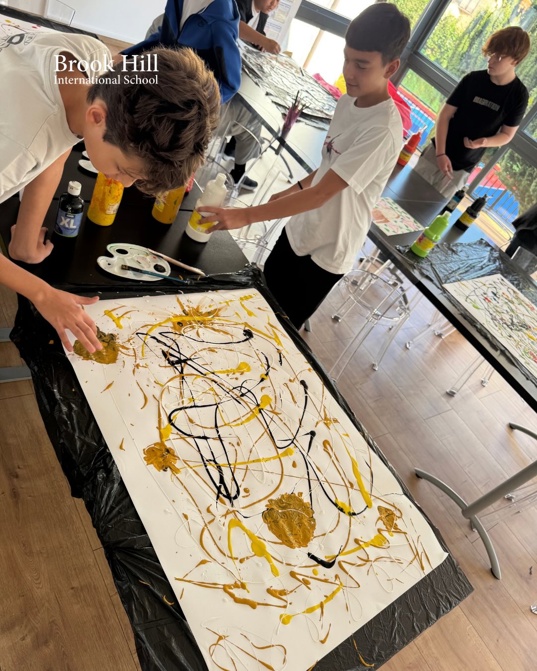 A splash of creativity from our Year 8 and 9 artists! 🎨
From the bold colours and playful shapes of Pop Art to the movement and energy of Jackson Pollock inspired painting, our students explored two very different ways to make their mark.
Swipe through to see what they created! ✨
#BrookHillInternationalSchool #StudentArt #PopArt #JacksonPollock #CreativeLearning
