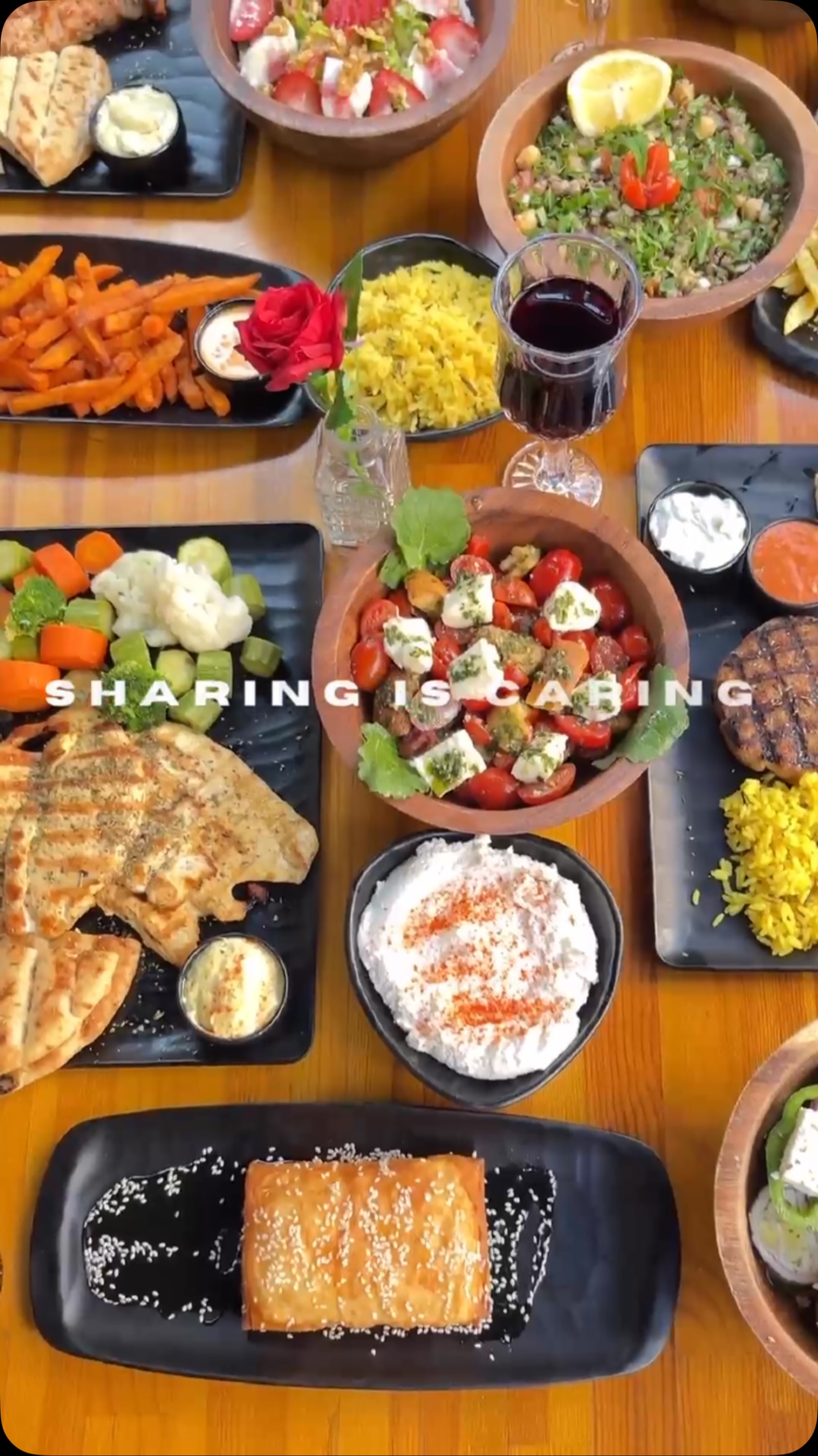 Gather your favorite people, order your favorites, and let the sharing begin at Meat N Roses!
.
.
#meatnroses #meat #souvlaki